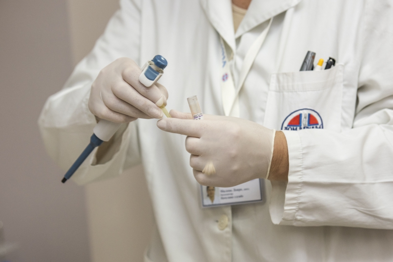 dentiste-STE AGNES-min_person-white-care-medicine-health-laboratory-917211-pxhere.com